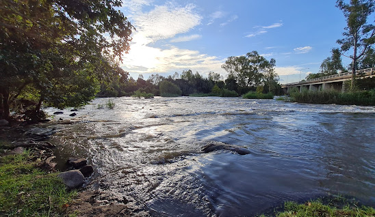 Body of water in Parys